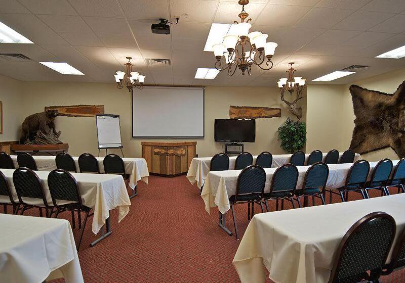 فندق Three Bear Lodge