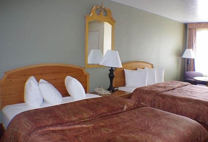 فندق Three Bear Lodge