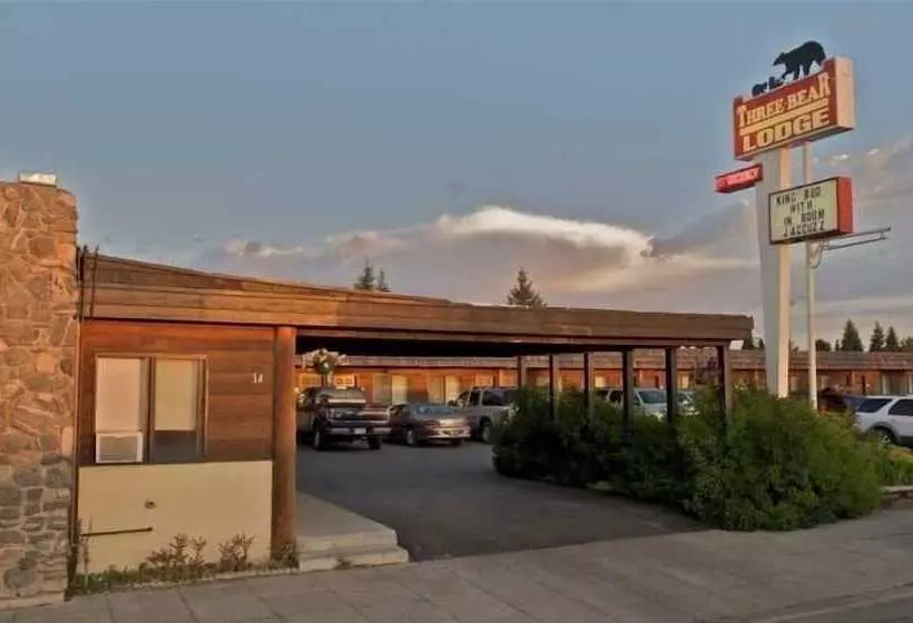 Отель Three Bear Lodge