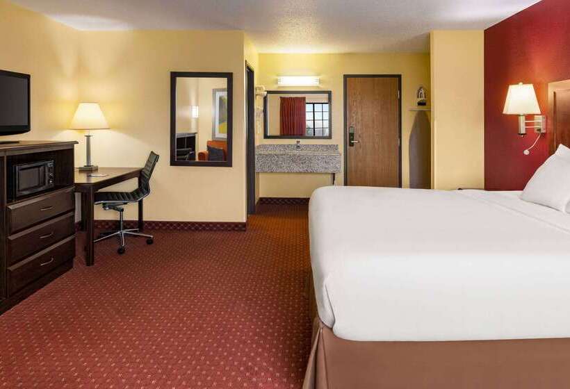 Motel Baymont By Wyndham Cedar Rapids