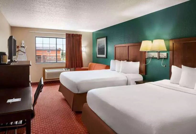 مُتل Baymont By Wyndham Cedar Rapids