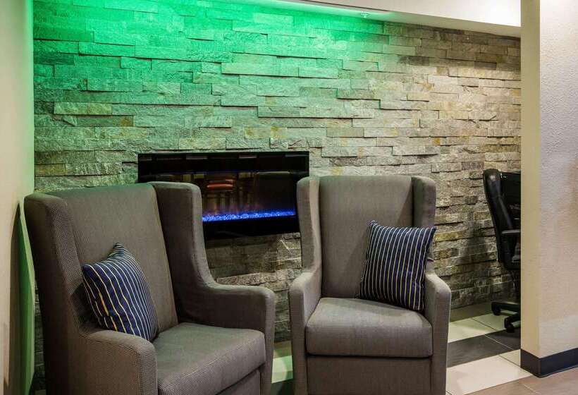 Motel Baymont By Wyndham Cedar Rapids