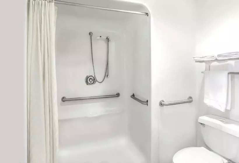 Мотель Redfinn Inn