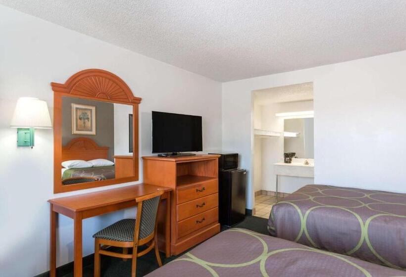 فندق على الطريق Redfinn Inn