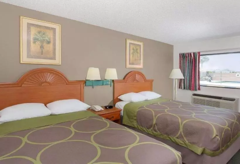 Мотель Redfinn Inn