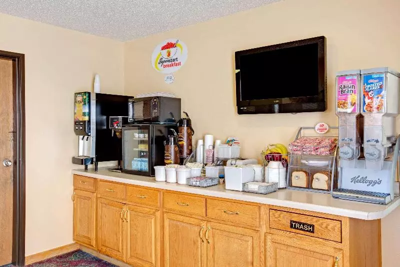 Мотель Super 8 Aberdeen North