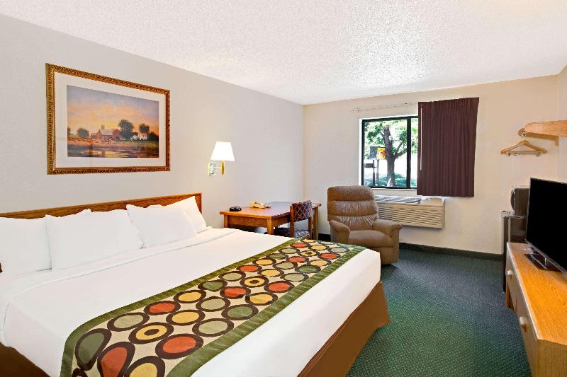 فندق على الطريق Super 8 Aberdeen North