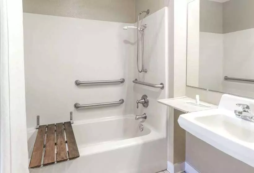 Motel Super 8 By Wyndham Ashburn