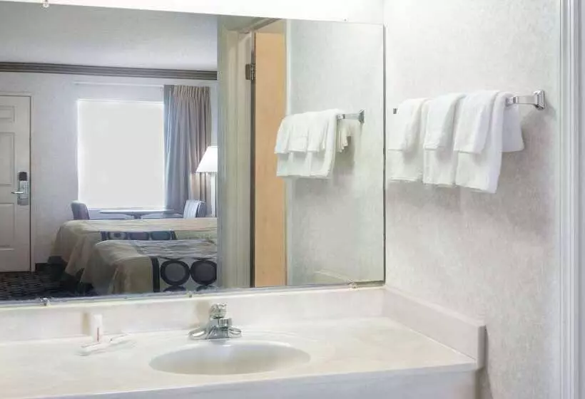 Motel Super 8 By Wyndham Ashburn