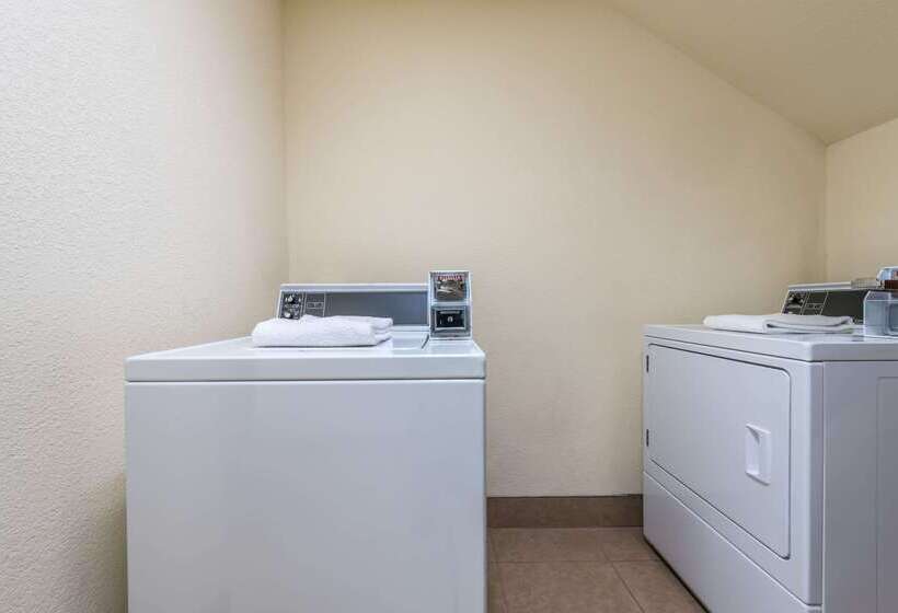 מוטל Super 8 By Wyndham Denton