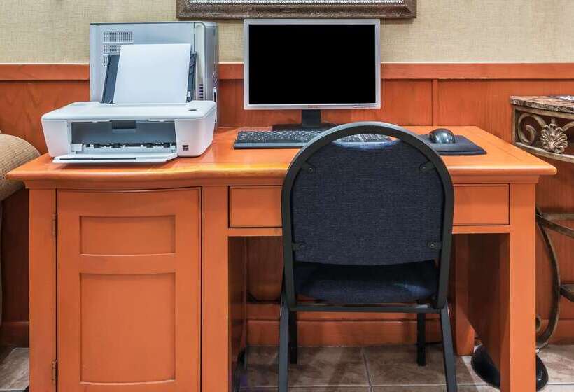 מוטל Super 8 By Wyndham Denton