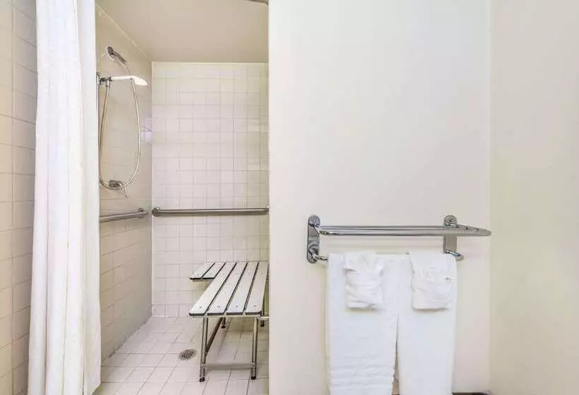 Мотель Super 8 By Wyndham Denton