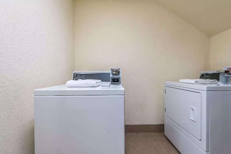 Мотель Super 8 By Wyndham Denton