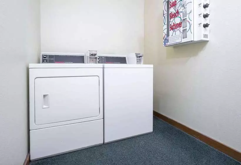 Мотель Super 8 By Wyndham Fond Du Lac