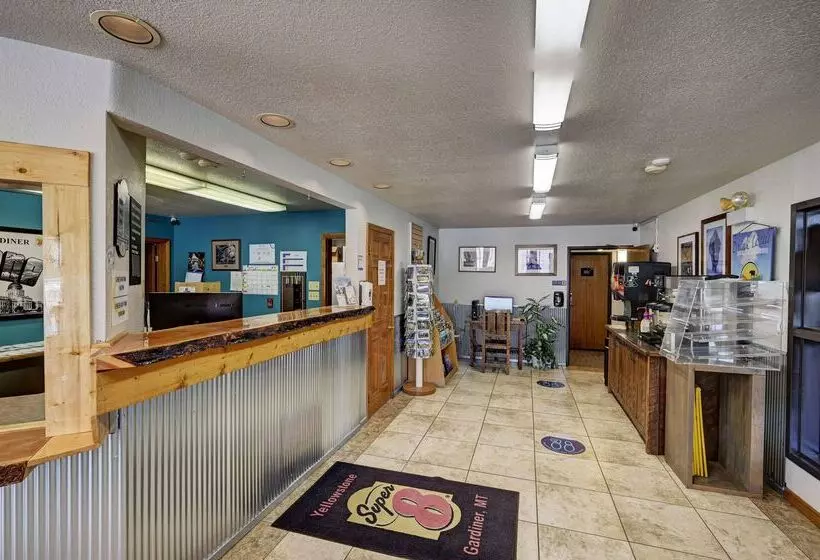 モーテル Super 8 By Wyndham Gardiner/yellowstone Park Area