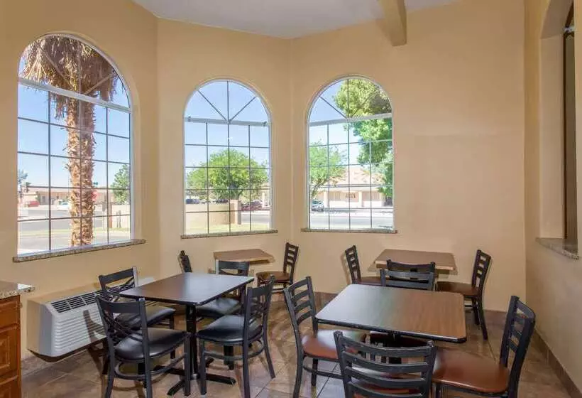 汽车旅馆 Super 8 By Wyndham Hurricane Zion National Park