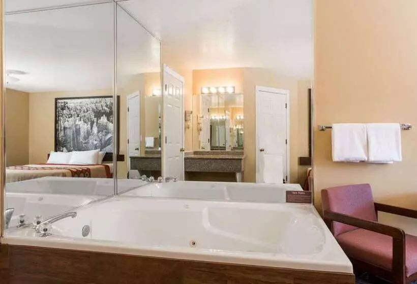 汽车旅馆 Super 8 By Wyndham Hurricane Zion National Park