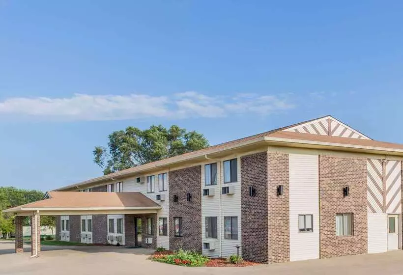 Motel Super 8 By Wyndham Madison