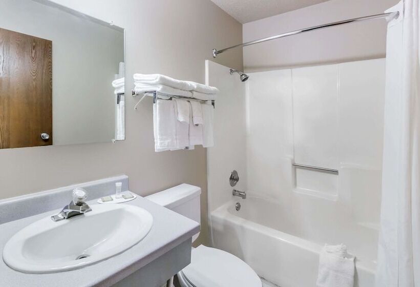 فندق على الطريق Super 8 By Wyndham Madison