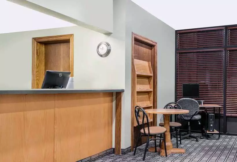 モーテル Super 8 By Wyndham Mankato