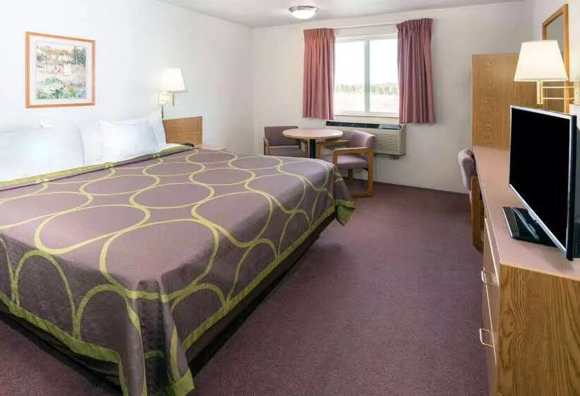 مُتل Super 8 By Wyndham Redmond