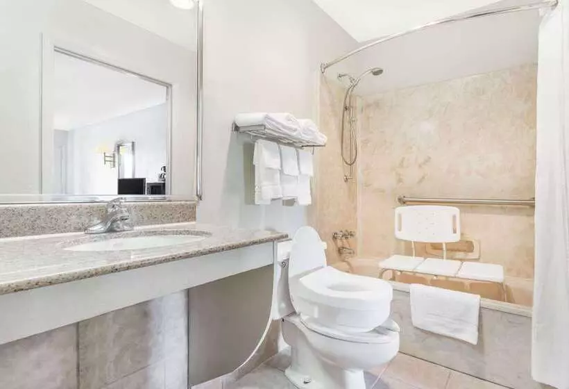 Мотель Super 8 By Wyndham Santee