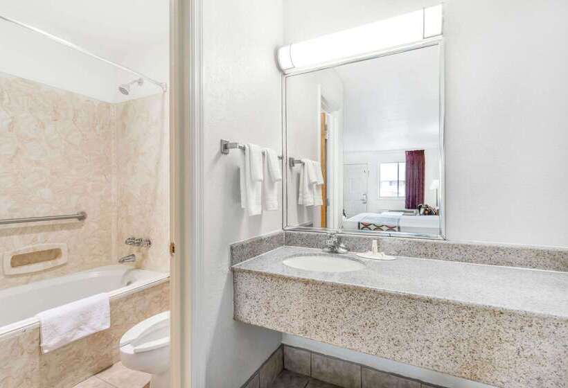 מוטל Super 8 By Wyndham Santee