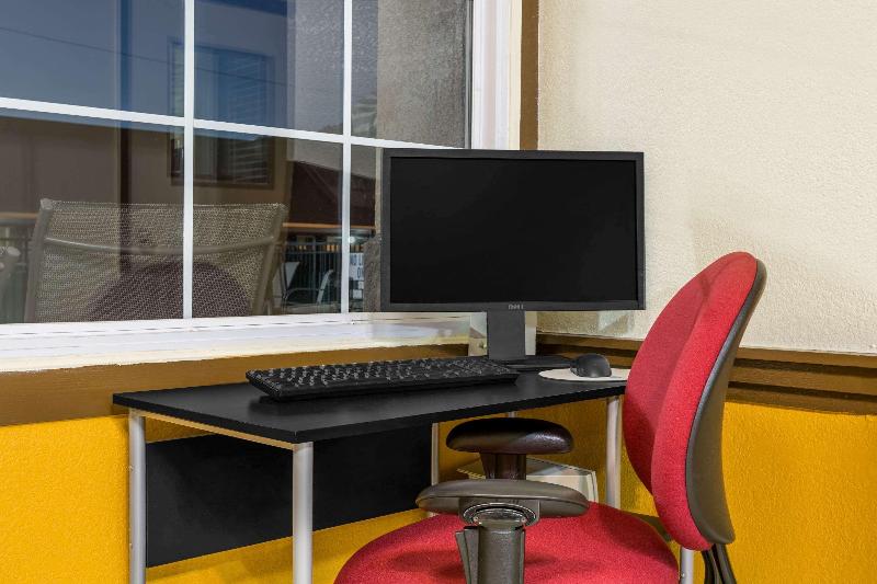 מוטל Super 8 By Wyndham Santee