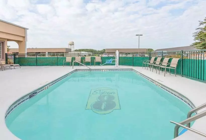 Мотель Super 8 By Wyndham Santee