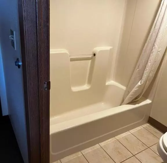 汽车旅馆  Super 8 By Wyndham Smithville Kansas City