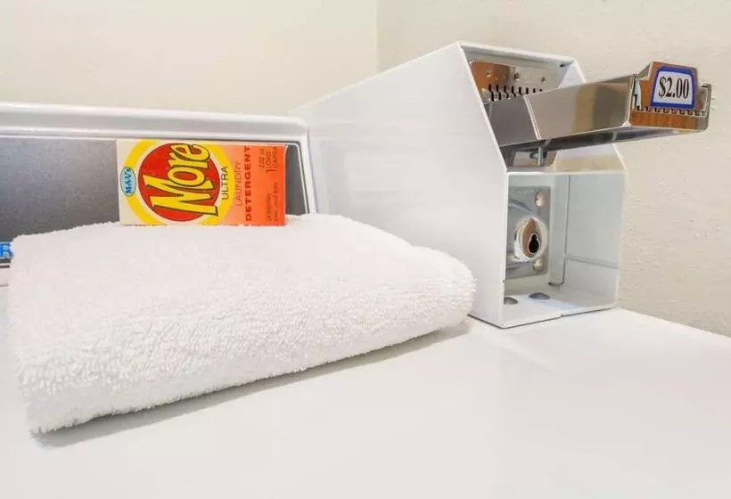 汽车旅馆  Super 8 By Wyndham Smithville Kansas City