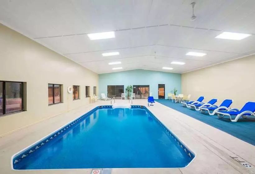 מוטל Super 8 By Wyndham Tucumcari