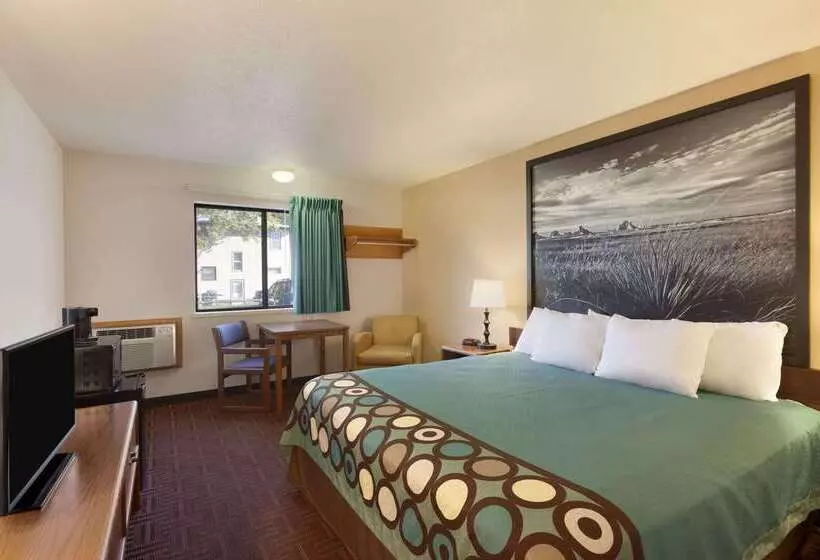 Мотель Super 8 By Wyndham Wall