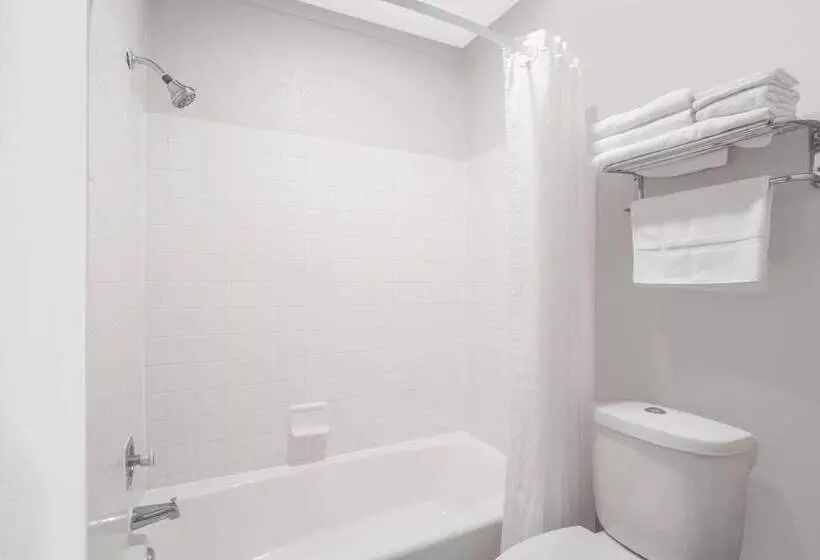 モーテル Super 8 By Wyndham Windsor/madison North