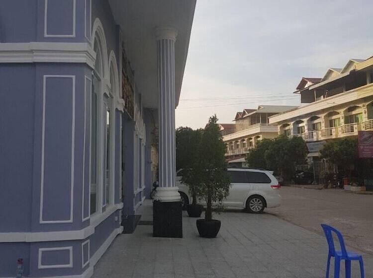 Apple Hotel Three   Near Pnh Airport