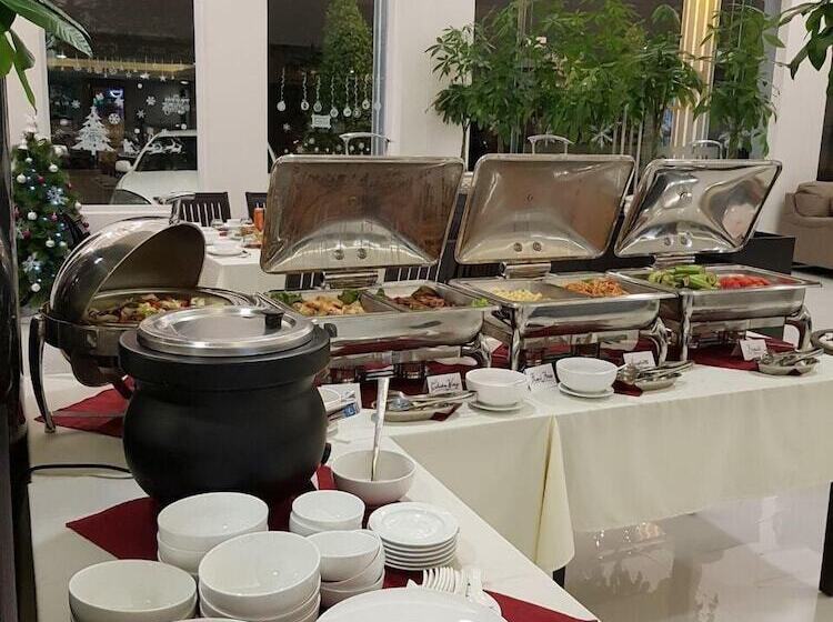 Apple Hotel Three   Near Pnh Airport