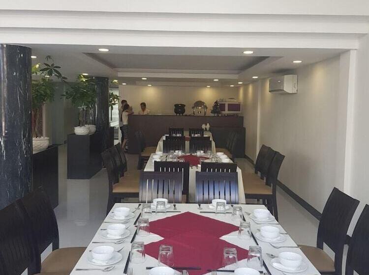 Apple Hotel Three   Near Pnh Airport