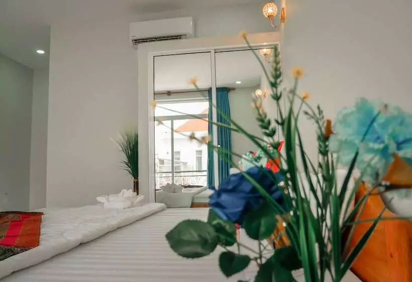 Intanou Boutique Hotel Kampot