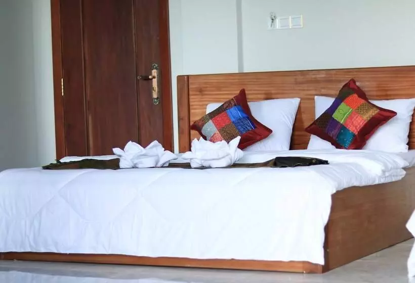 Intanou Boutique Hotel Kampot