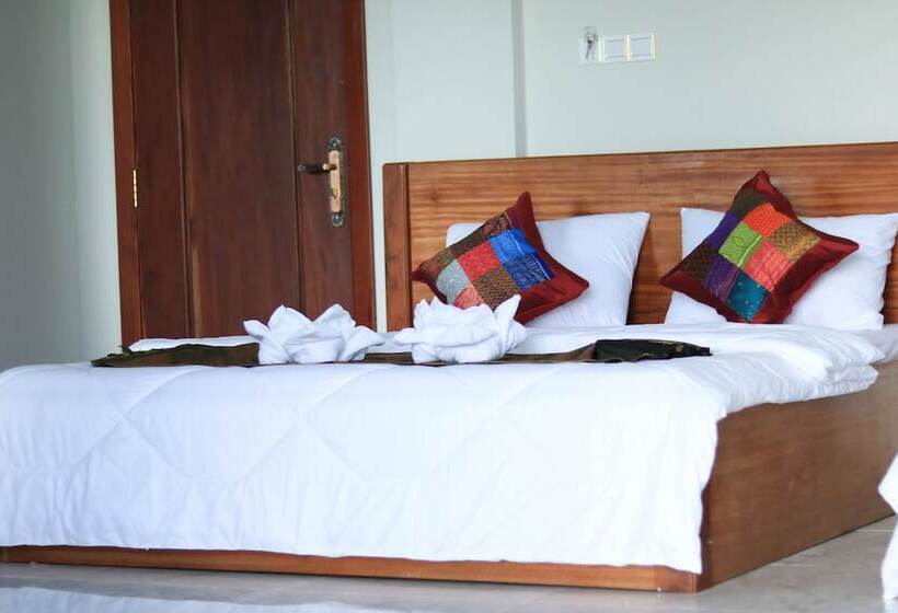 Intanou Boutique Hotel Kampot