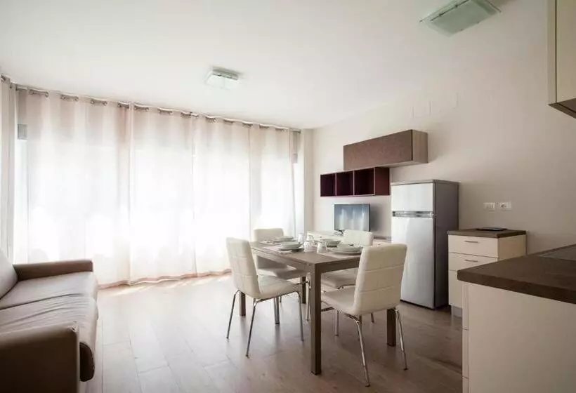 Astoria Suite Apartments