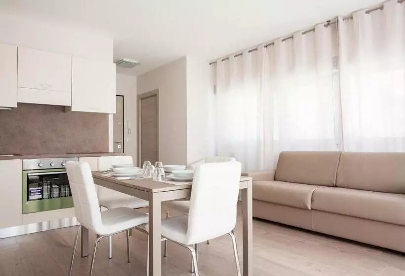 Astoria Suite Apartments