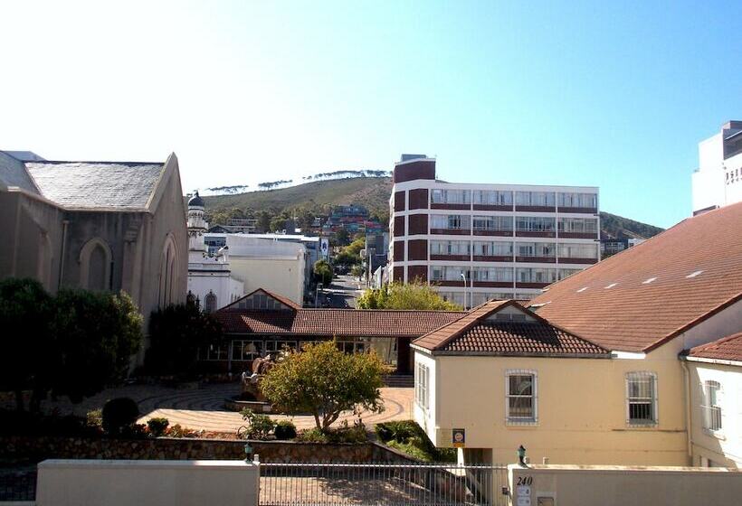 Auberge Hôtelière Trap Houz Backpackers