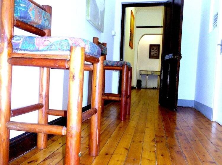 Auberge Hôtelière Trap Houz Backpackers