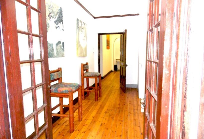 Auberge Hôtelière Trap Houz Backpackers