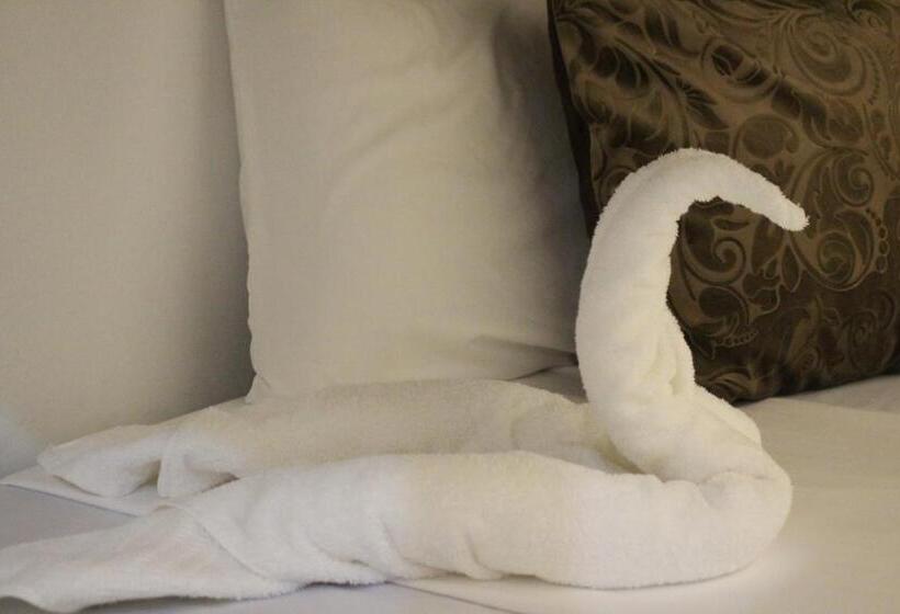 Filcan Hostel/backpackers