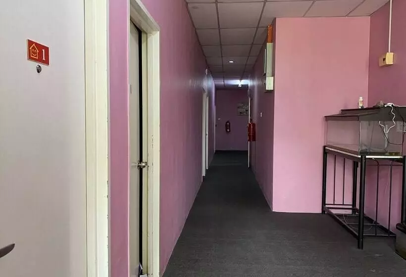 Harmoni Inn Hotel By Oyo Rooms