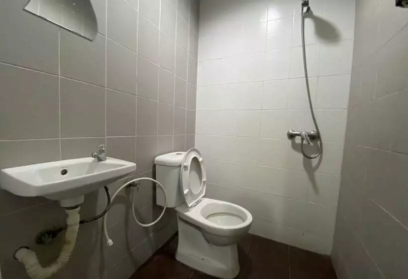 Harmoni Inn Hotel By Oyo Rooms