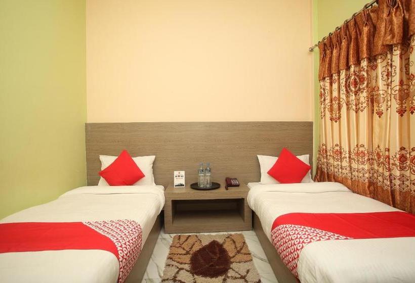 هتل Aastha By Oyo Rooms