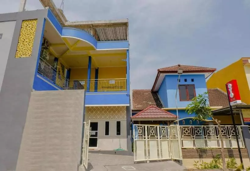 هتل Alif Family Residence By Oyo Rooms